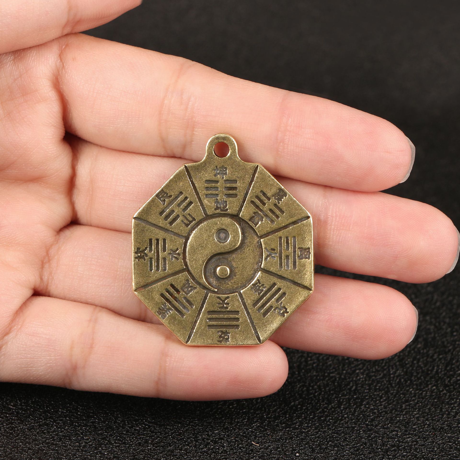 Tai Chi Bagua Keychain Chinese - đánh giá và giá Photography Rules